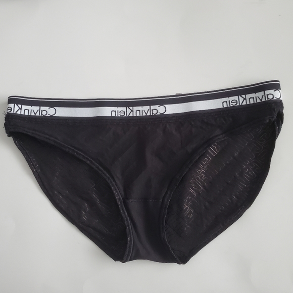 Calvin Klein Bralette & Bikini Set, Black, Medium - Picture 3 of 9